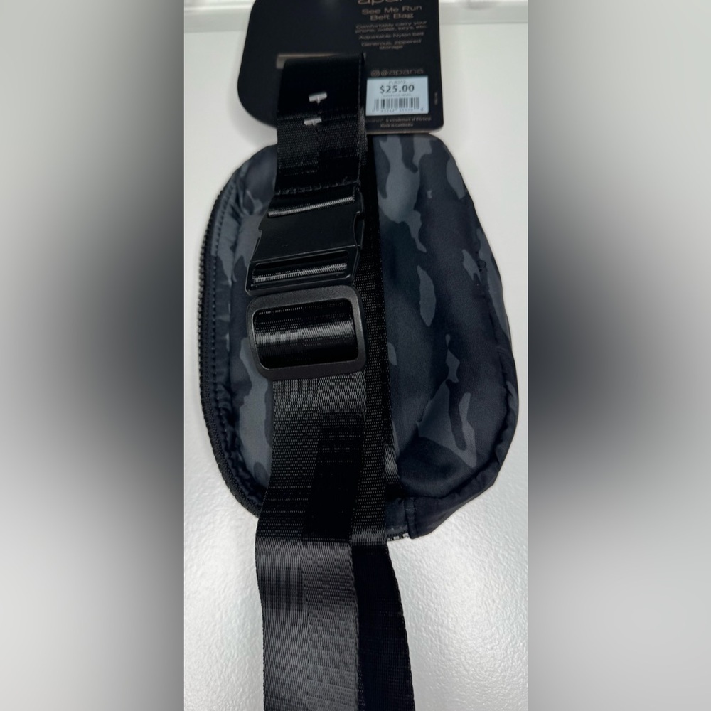 Apana Dark Camouflage see me run Belt Bag - Picture 3 of 5